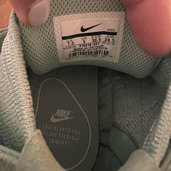 Nike Air Force 1 Ultra Flyknit Mid Enamel Green Women’s 7.5 Lightweight Sneakers - Picture 6 of 14